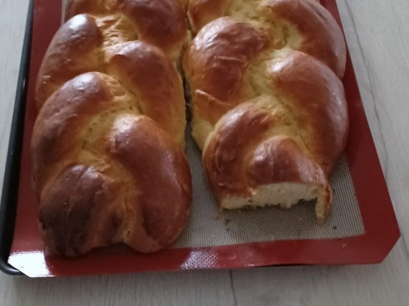 Cliquez pour zoomer ! Brioche tressée à la mie filante Thermomix par mamily59