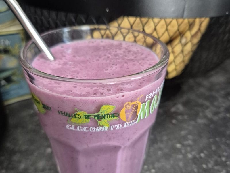 Cliquez pour zoomer ! Smoothie fruits rouges et banane Thermomix par Nessa