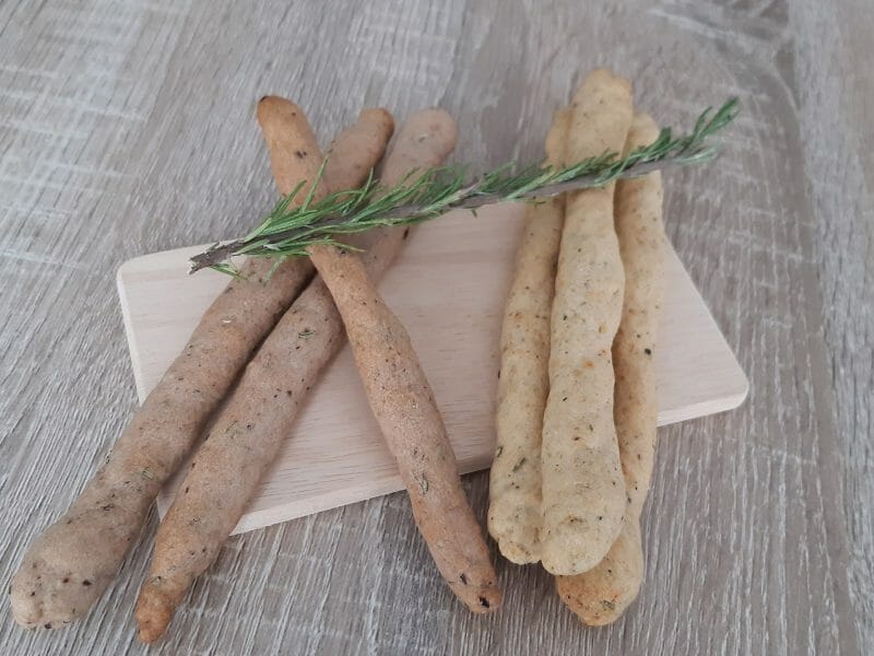 Cliquez pour zoomer ! Gressins parmesan basilic Thermomix par Nessa