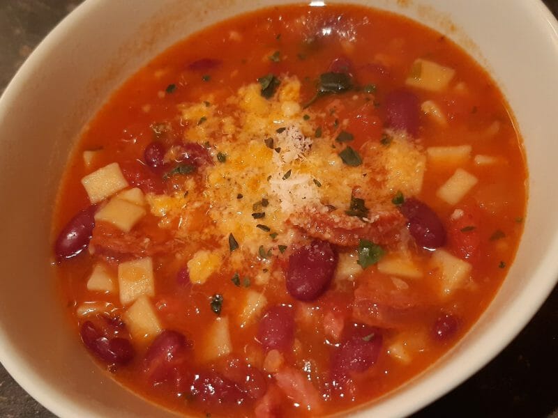 Soupe aux haricots rouges et coquillettes au Thermomix - Cookomix