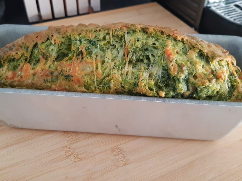 Cliquez pour zoomer ! Cake au saumon Thermomix par Nessa