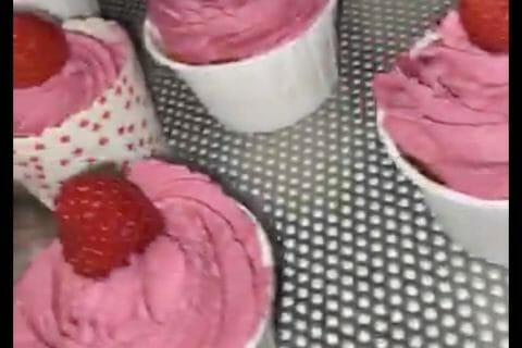 Cliquez pour zoomer ! Cupcakes à la framboise Thermomix par adyah