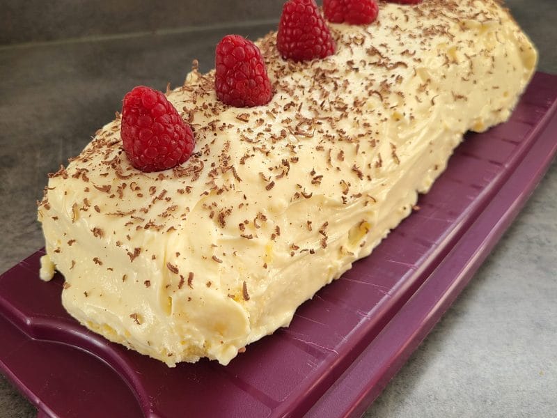 Cliquez pour zoomer ! Bûche de Noël framboises et chocolat blanc Thermomix par toflejunk85