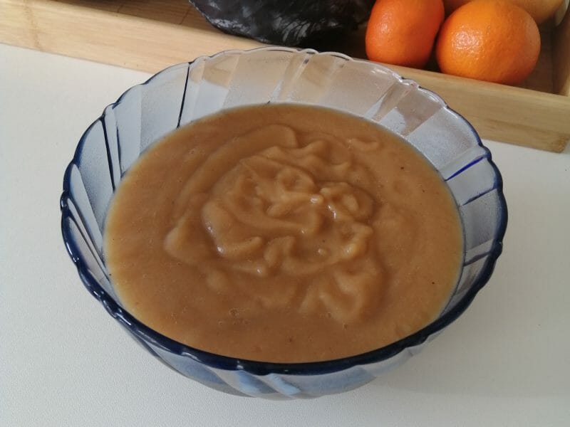 Cliquez pour zoomer ! Compote de pommes, bananes et miel Thermomix par Darrioulat