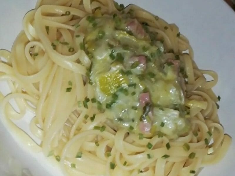 Cliquez pour zoomer ! Tagliatelles à la crème de poireaux Thermomix par CamilleRb