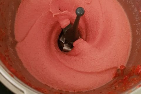 Cliquez pour zoomer ! Glace à la fraise Thermomix par chocolat78