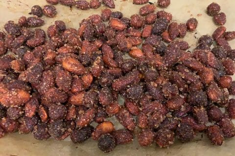 Cliquez pour zoomer ! Amandes grillées à la cannelle et au miel Thermomix par madison_tsnr