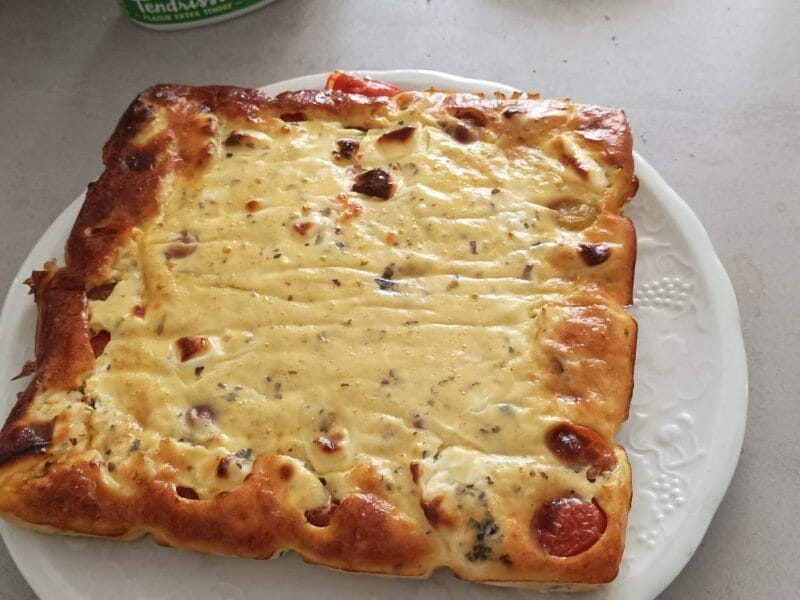 Cliquez pour zoomer ! Clafoutis tomates cerises et fromage de chèvre Thermomix par Martinette56