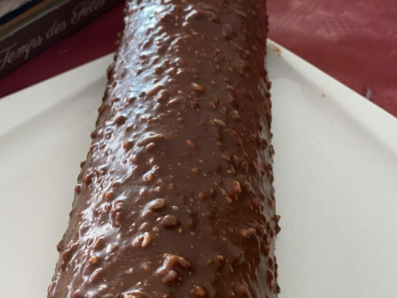 Cliquez pour zoomer ! Bûche Ferrero Rocher Thermomix par charlene280120