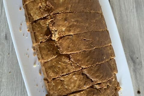 Cliquez pour zoomer ! Cake chèvre, noisettes et lardons Thermomix par farah0684