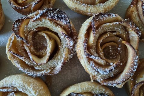 Cliquez pour zoomer ! Roses feuilletées aux pommes Thermomix par Aurelbbjaloed