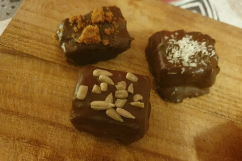 Cliquez pour zoomer ! Caramels aux cacahuètes enrobés de chocolat Thermomix par judicaelle_1