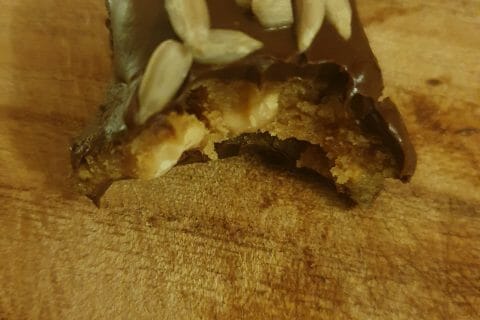 Cliquez pour zoomer ! Caramels aux cacahuètes enrobés de chocolat Thermomix par judicaelle_1