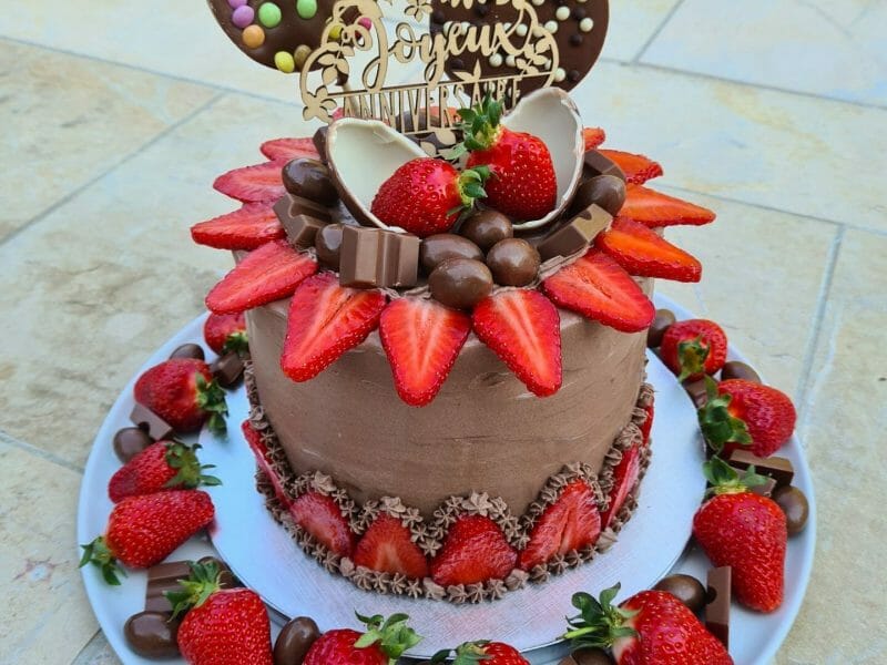 Cliquez pour zoomer ! Layer cake Kinder Bueno Thermomix par cmllebrb