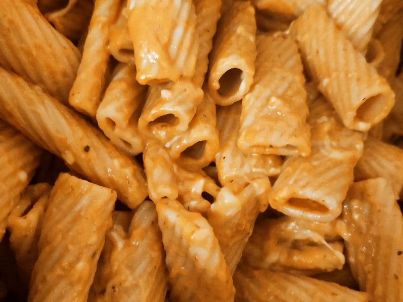 Cliquez pour zoomer ! Pâtes sauce rosée ail et basilic Thermomix par Charlotte