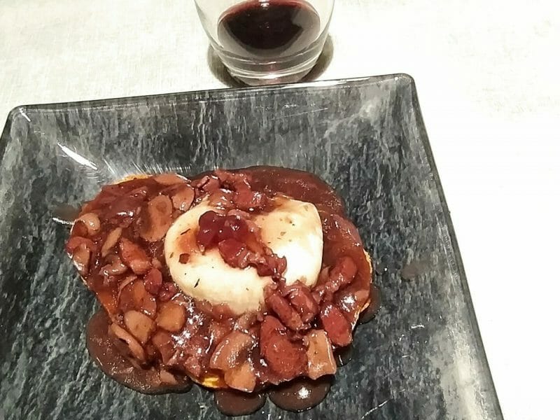 Cliquez pour zoomer ! Oeufs en meurette Thermomix par lau801116