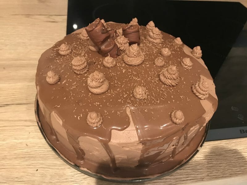 Cliquez pour zoomer ! Layer cake Kinder Bueno Thermomix par alexouusmilie