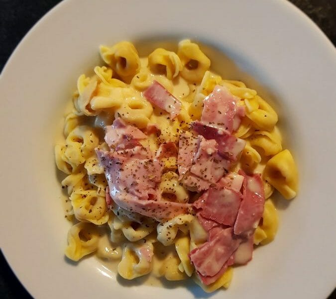 Cliquez pour zoomer ! Tortellini sauce crémeuse au jambon Thermomix par Superkeke