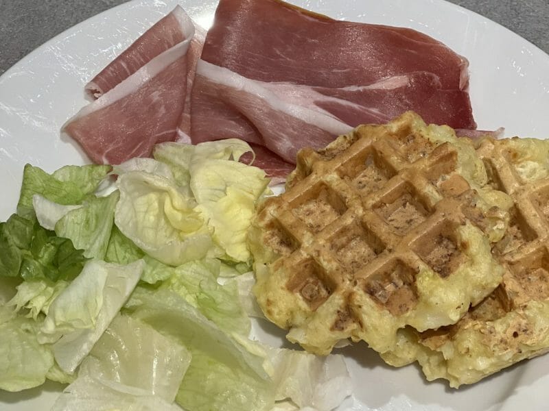 Cliquez pour zoomer ! Galettes de chou-fleur et sauce yaourt Thermomix par cricri49