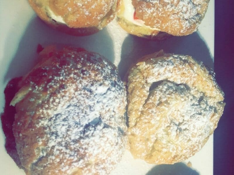 Cliquez pour zoomer ! Choux craquelin fraises chantilly Thermomix par farah_boubou