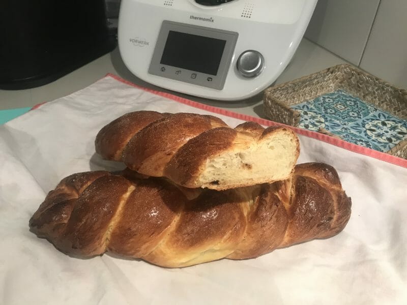 Cliquez pour zoomer ! Brioche tressée à la mie filante Thermomix par Soundra