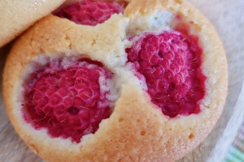 Cliquez pour zoomer ! Visitandines aux framboises Thermomix par emice1119