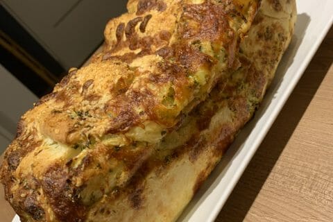 Cliquez pour zoomer ! Pain à l’ail, persil et mozzarella Thermomix par teesam