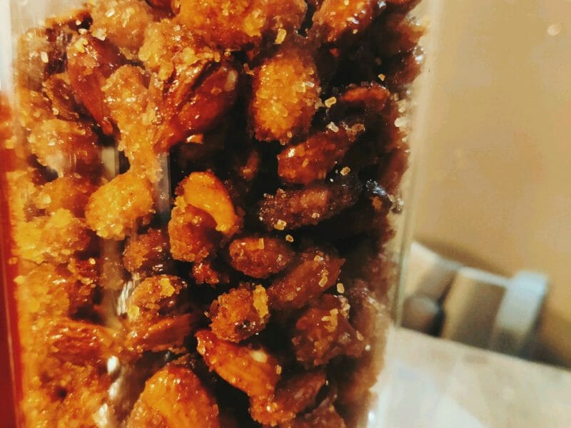 Cliquez pour zoomer ! Amandes grillées à la cannelle et au miel Thermomix par elisepbm