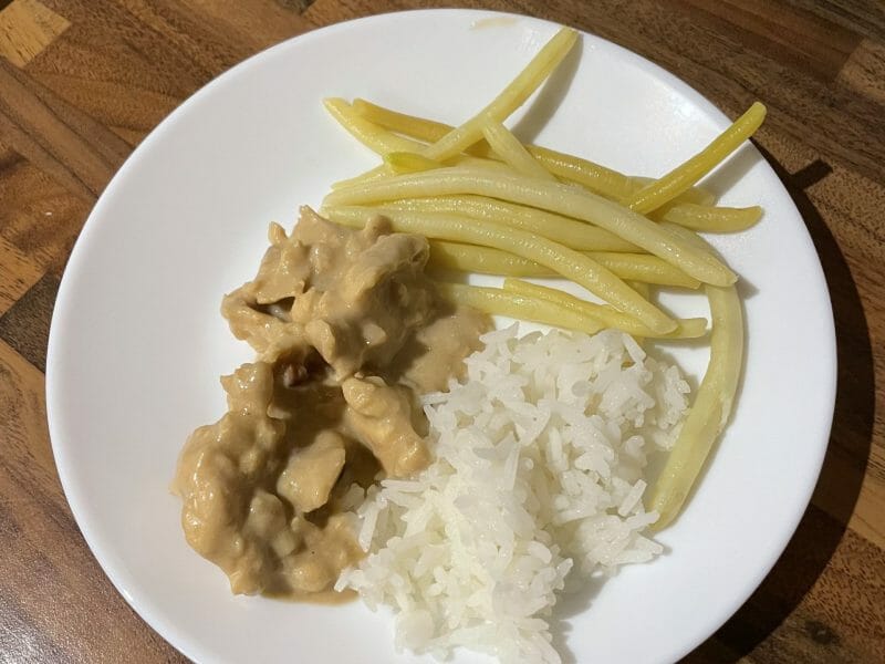 Cliquez pour zoomer ! Effiloché de poulet aux cacahuètes Thermomix par aurelie_424