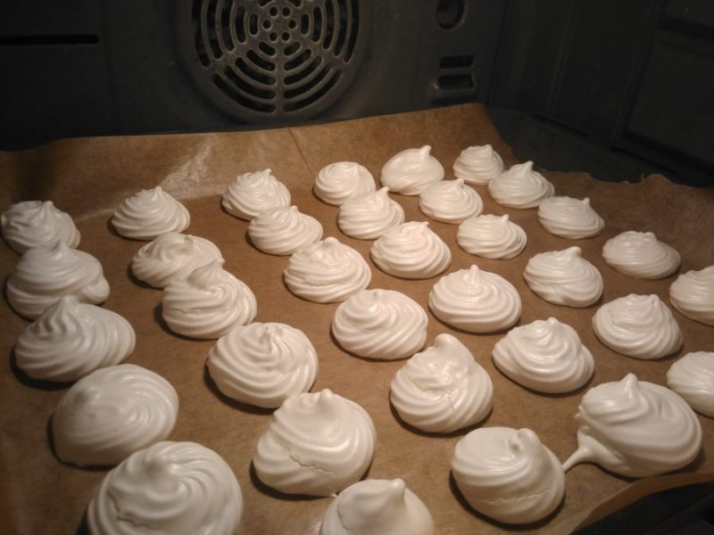 Cliquez pour zoomer ! Meringues Thermomix par Isalune