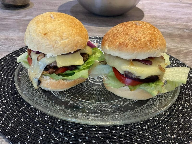 Cliquez pour zoomer ! Pains hamburger Thermomix par cecile_5483