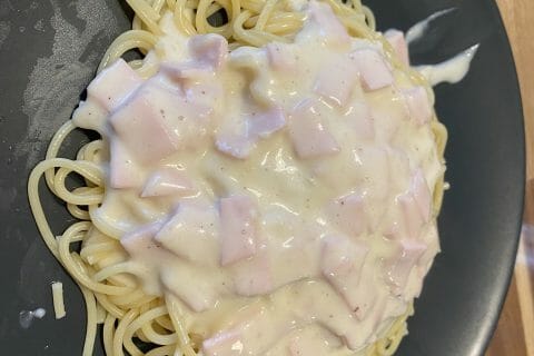 Cliquez pour zoomer ! Tortellini sauce crémeuse au jambon Thermomix par delphine62880