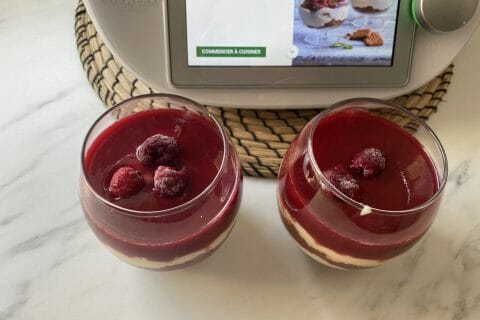 Cliquez pour zoomer ! Tiramisu aux framboises et spéculoos Thermomix par delphine62880