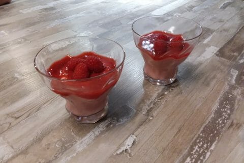 Cliquez pour zoomer ! Mousse à la framboise et son coulis Thermomix par monique_18