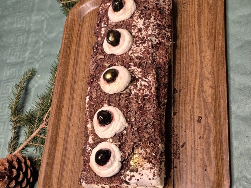 Cliquez pour zoomer ! Bûche forêt noire Thermomix par louane2304