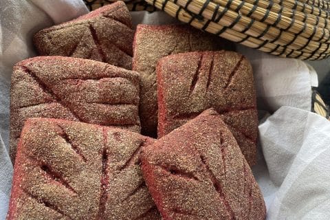 Cliquez pour zoomer ! Pain à la betterave Thermomix par Jihane-1025