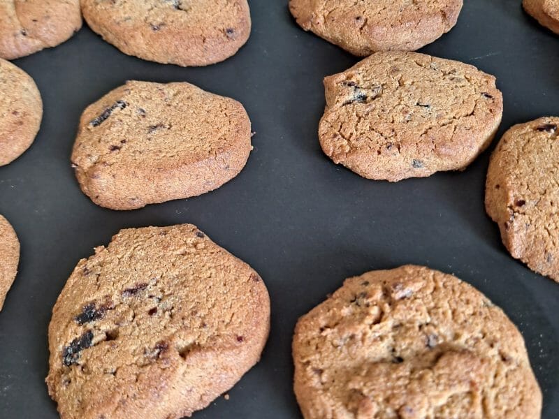 Cliquez pour zoomer ! Cookies au pain rassis et pépites de chocolat Thermomix par marie-paule_6