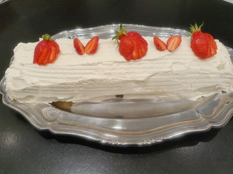 Cliquez pour zoomer ! Fraisier roulé Thermomix par chachou069