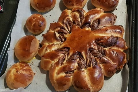 Cliquez pour zoomer ! Brioche étoilée au Nutella Thermomix par ju11