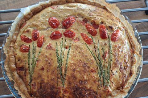 Cliquez pour zoomer ! Tarte au thon, tomate et moutarde Thermomix par 🦕VéroFripouille🦖