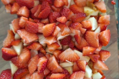 Cliquez pour zoomer ! Crumble fraise rhubarbe et noix de coco Thermomix par 🦕VéroFripouille🦖