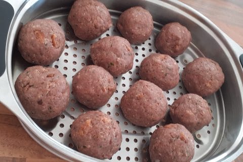 Cliquez pour zoomer ! Boulettes de viande sauce aux poivrons rouges Thermomix par 🦕VéroFripouille🦖