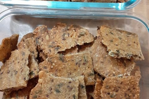 Cliquez pour zoomer ! Crackers salés à l’emmental et aux graines Thermomix par 🦕VéroFripouille🦖