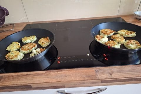 Cliquez pour zoomer ! Galettes de courgettes grecques Thermomix par 🦕VéroFripouille🦖