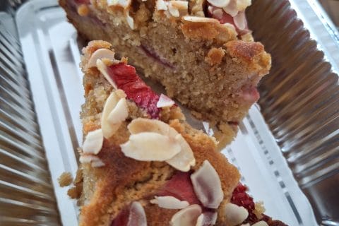 Cliquez pour zoomer ! Gâteau amandes et fruits rouges Thermomix par 🦕VéroFripouille🦖