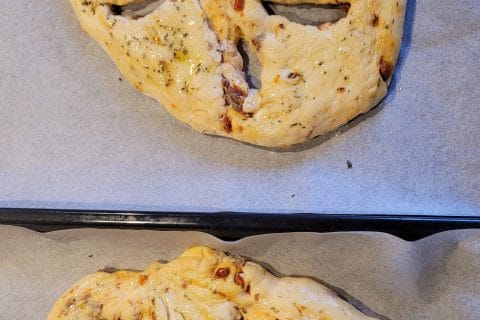 Cliquez pour zoomer ! Fougasse au chorizo et tomates séchées Thermomix par cflo68🐞