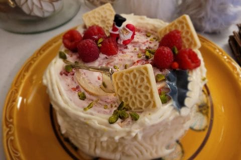 Cliquez pour zoomer ! Bûche de Noël framboises et chocolat blanc Thermomix par cflo68🐞