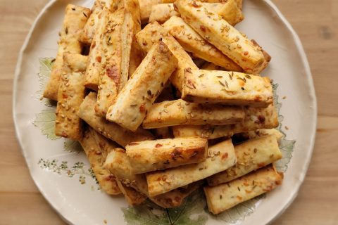 Cliquez pour zoomer ! Sãrãtele – biscuits salés au fromage et cumin entier Thermomix par cflo68🐞