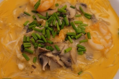 Cliquez pour zoomer ! Soupe thaï crevettes et lait de coco Thermomix par cflo68🐞