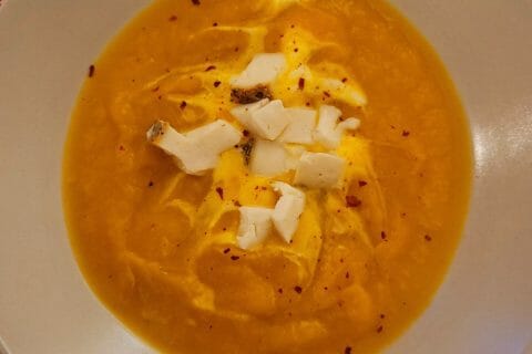 Cliquez pour zoomer ! Velouté de butternut et panais à la fourme d’Ambert Thermomix par cflo68🐞